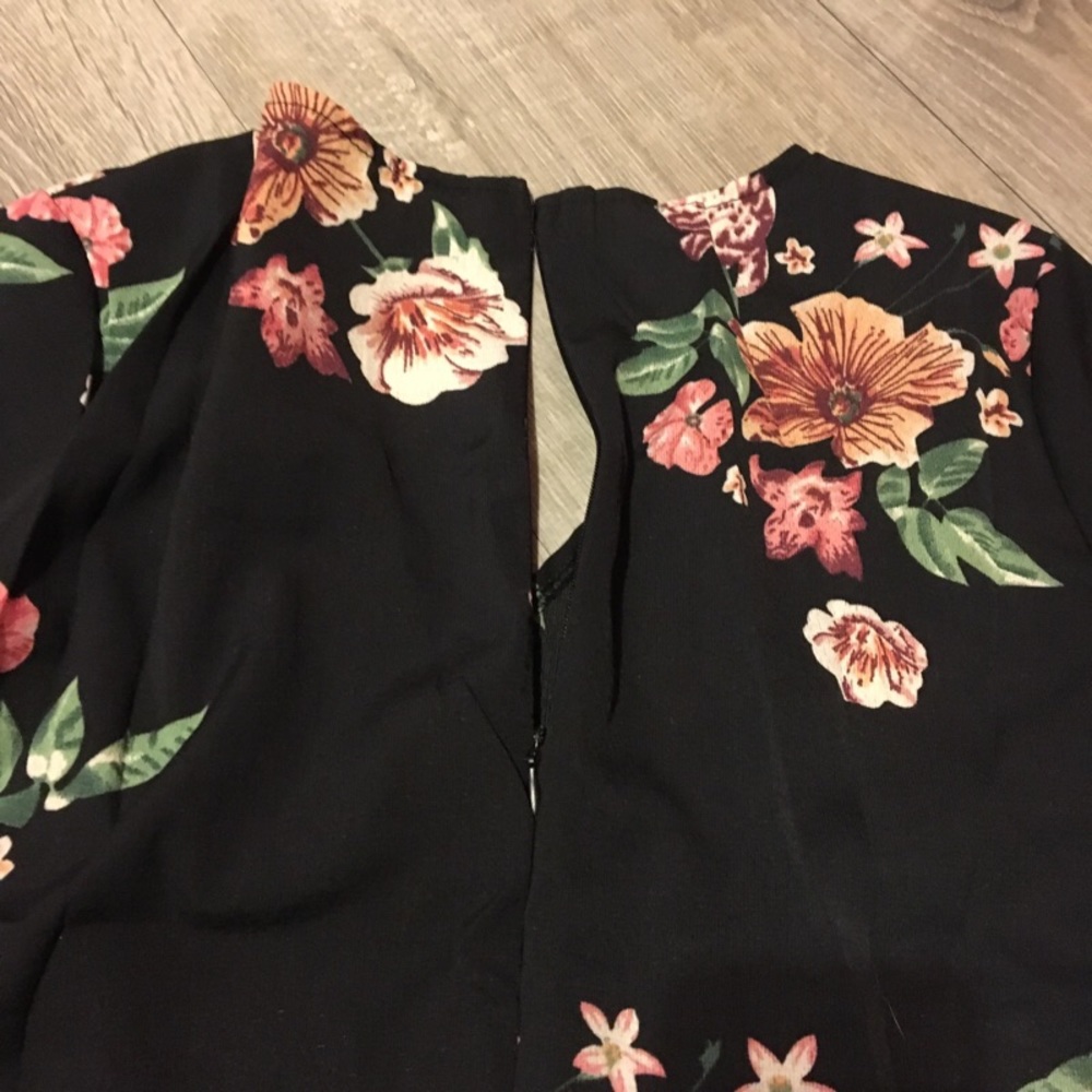 Ruffle Flower Print Mini Dress - Picture 5 of 8